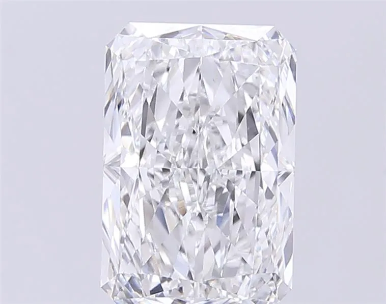 4.51ct Radiant Lab Grown Diamond (Colour F, Clarity VVS2, IGI Certified)