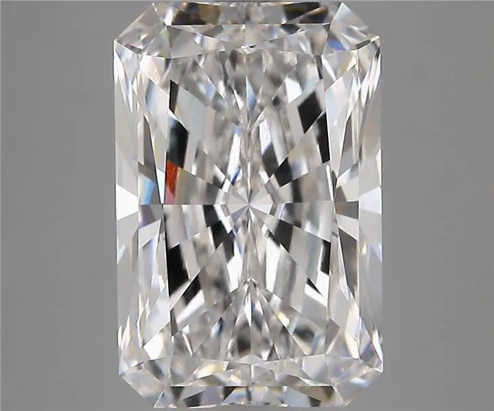 4.53ct Radiant Lab Grown Diamond (Colour D, Clarity VS1, IGI Certified)