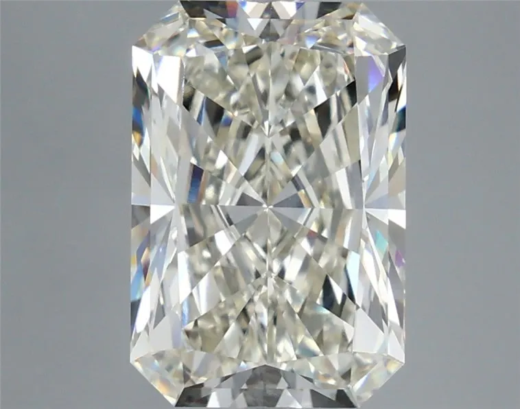 4.71ct Radiant Lab Grown Diamond (Colour I, Clarity VVS2, IGI Certified)