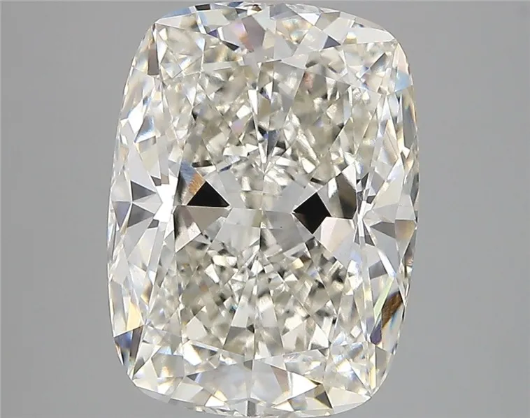4.80ct Cushion modified Lab Grown Diamond (Colour G, Clarity VVS2, IGI Certified)