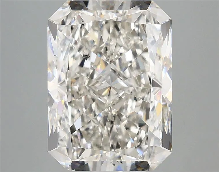 4.82ct Radiant Lab Grown Diamond (Colour G, Clarity VS2, IGI Certified)