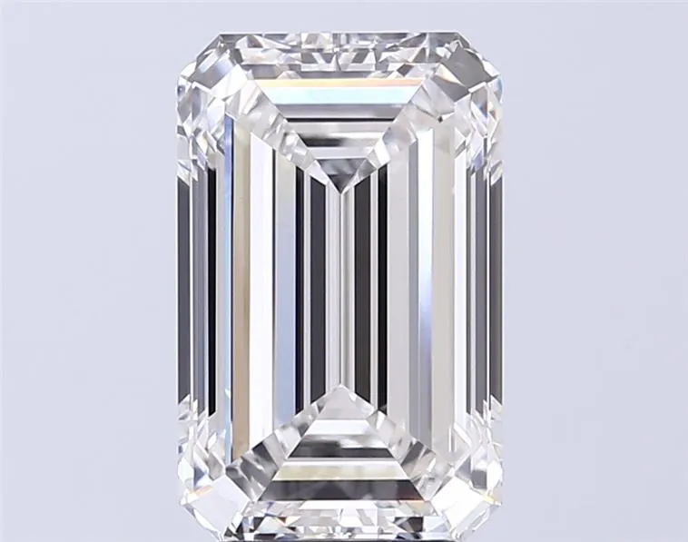 5.01ct Emerald Lab Grown Diamond (Colour F, Clarity VVS2, IGI Certified)