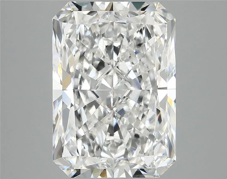 5.03ct Radiant Lab Grown Diamond (Colour E, Clarity VS1, IGI Certified)