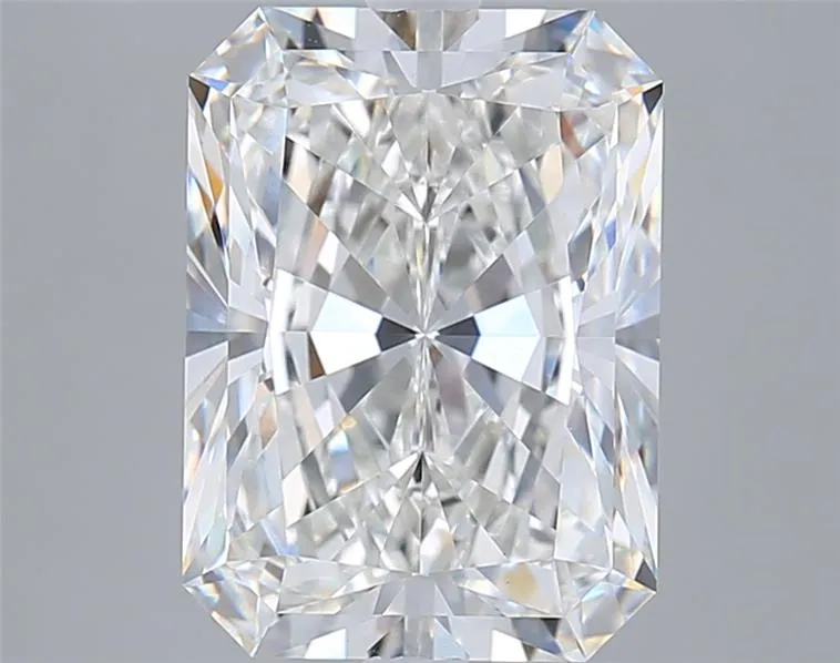 5.06ct Radiant Lab Grown Diamond (Colour F, Clarity VVS2, IGI Certified)
