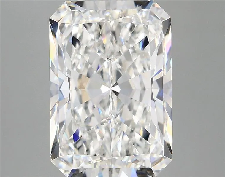 5.08ct Radiant Lab Grown Diamond (Colour E, Clarity VVS2, IGI Certified)