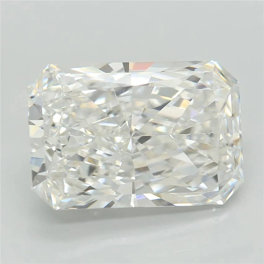 5.09ct Radiant Lab Grown Diamond (Colour E, Clarity VVS1, IGI Certified)