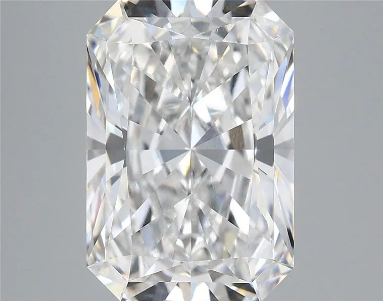 5.58ct Radiant Lab Grown Diamond (Colour E, Clarity VVS1, IGI Certified)