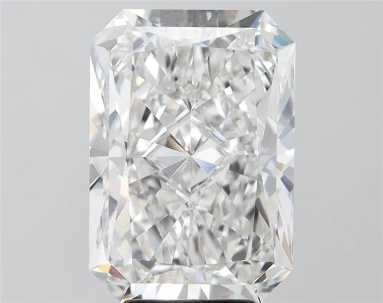 6.29ct Radiant Lab Grown Diamond (Colour F, Clarity VVS2, IGI Certified)