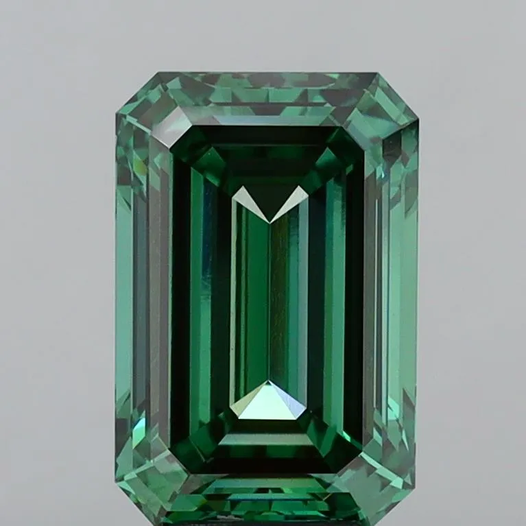 7.08ct Emerald Lab Grown Diamond (Colour Fancy Vivid Green, Clarity VS1, IGI Certified)