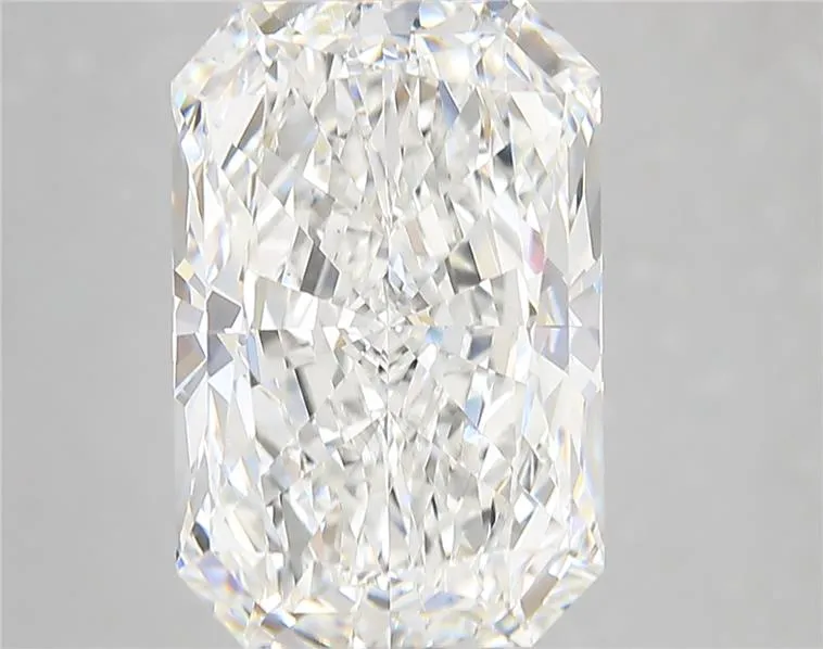 7.18ct Radiant Lab Grown Diamond (Colour E, Clarity VS1, IGI Certified)